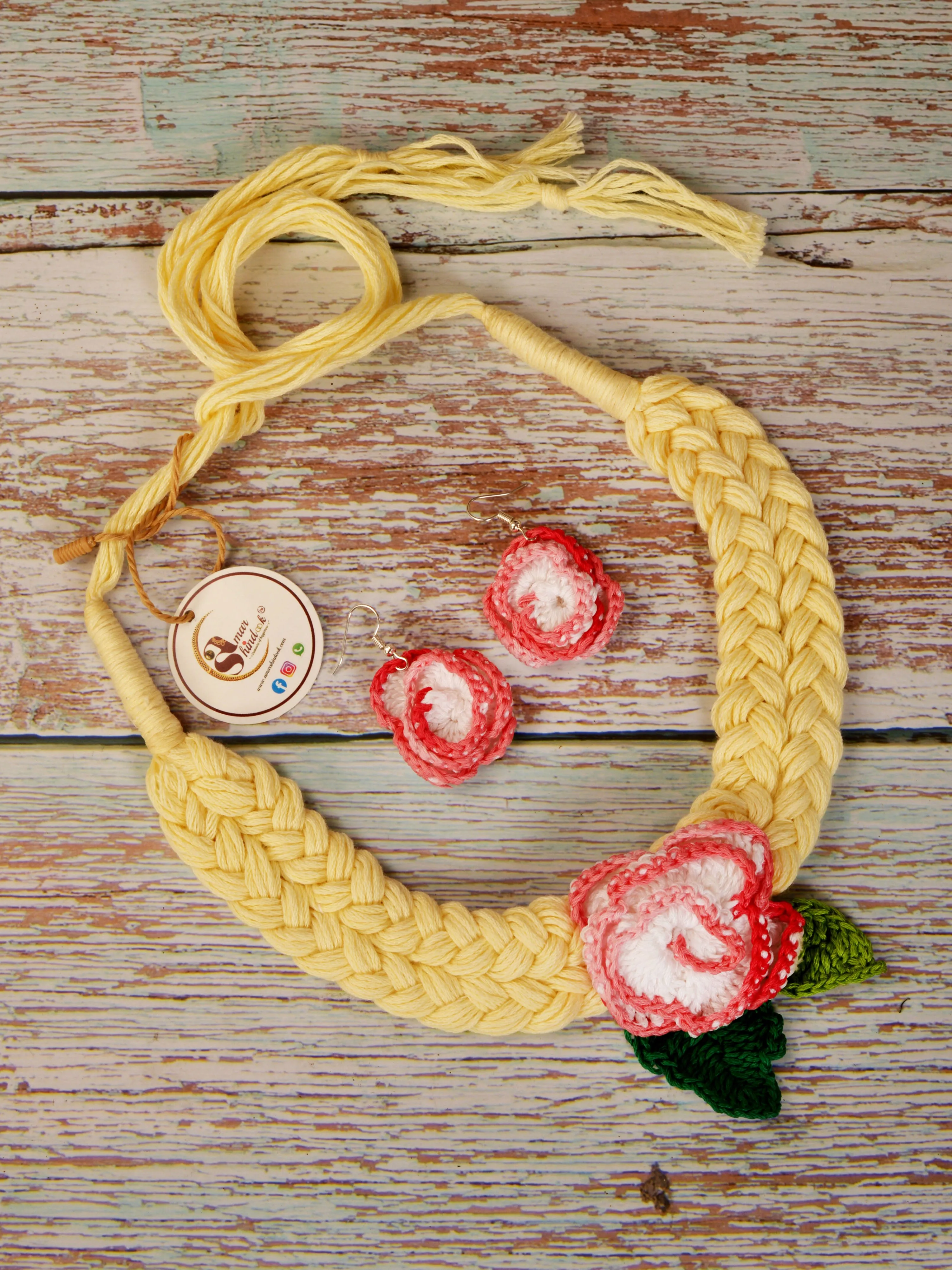 Aarti Crochet Necklace & Earrings  set