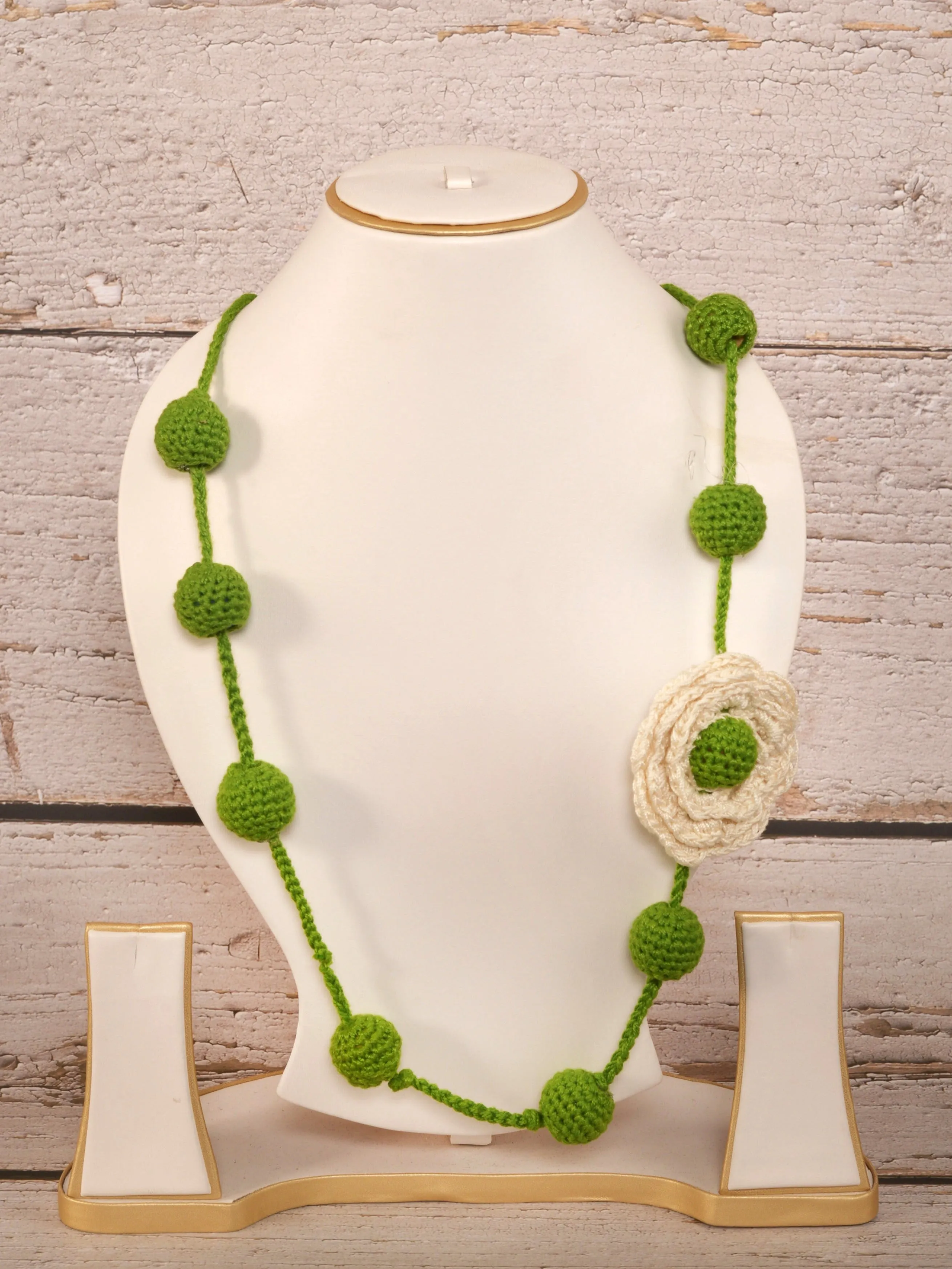 Aarunya Crochet Necklace