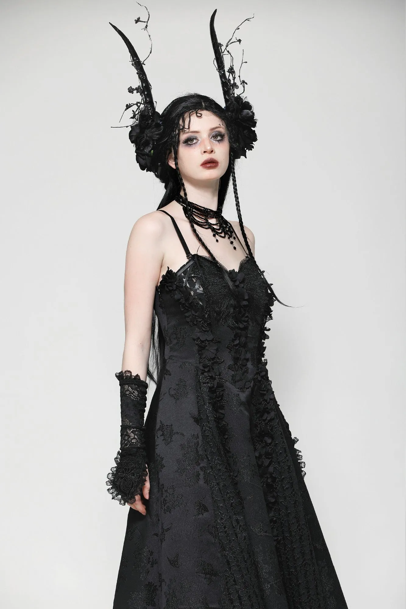 Gothic Romantic Lace Embroidered Gloves AGL026
