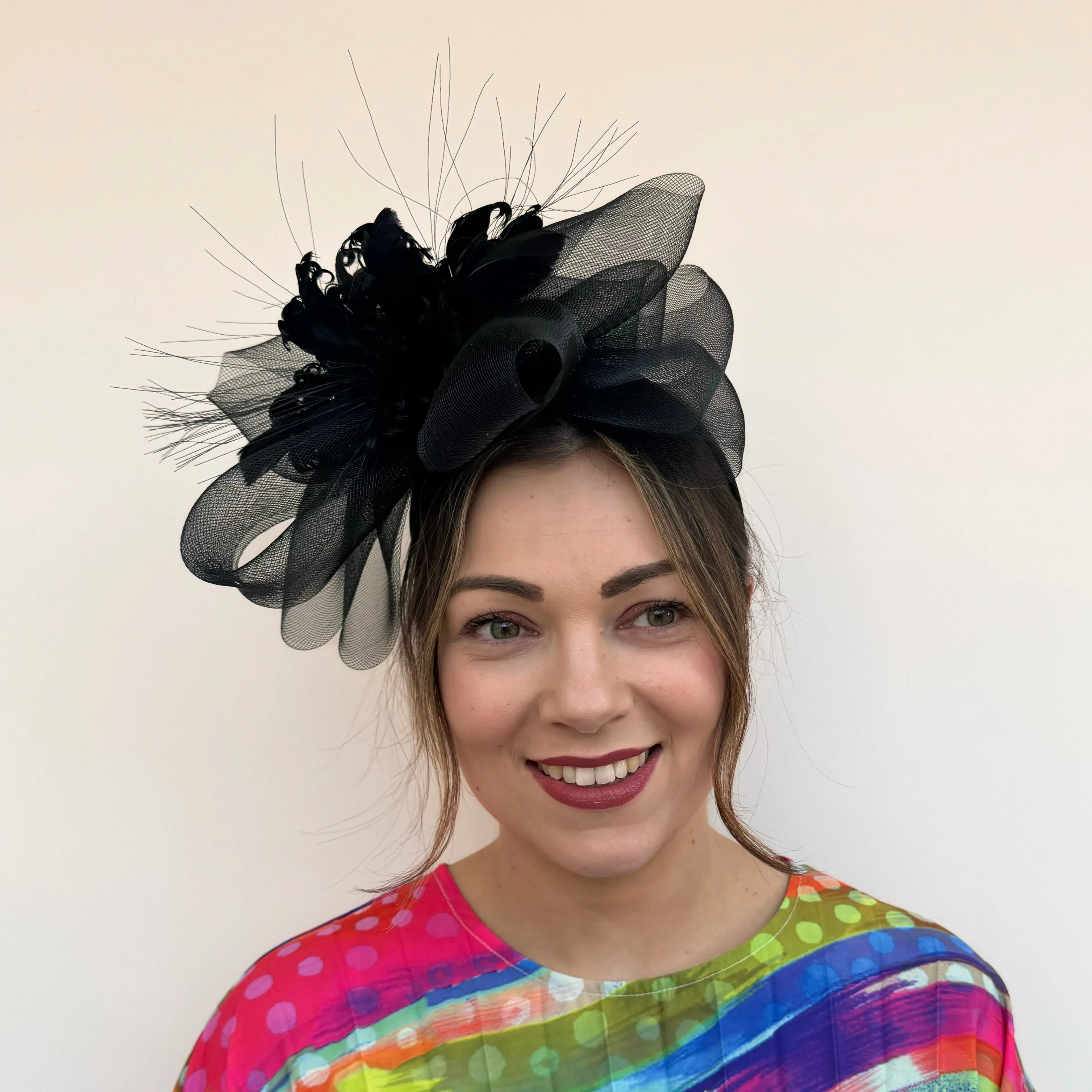 J Bees JB24/52 Net Hatinator with Flower in Black