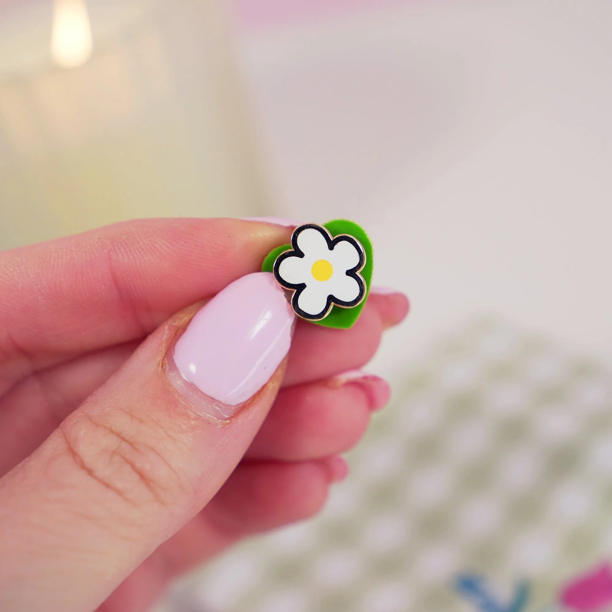 Mini White Daisy Flower Enamel Pin | Cute Kawaii Flower Pin | Spring Ducks & Daffodils Collection
