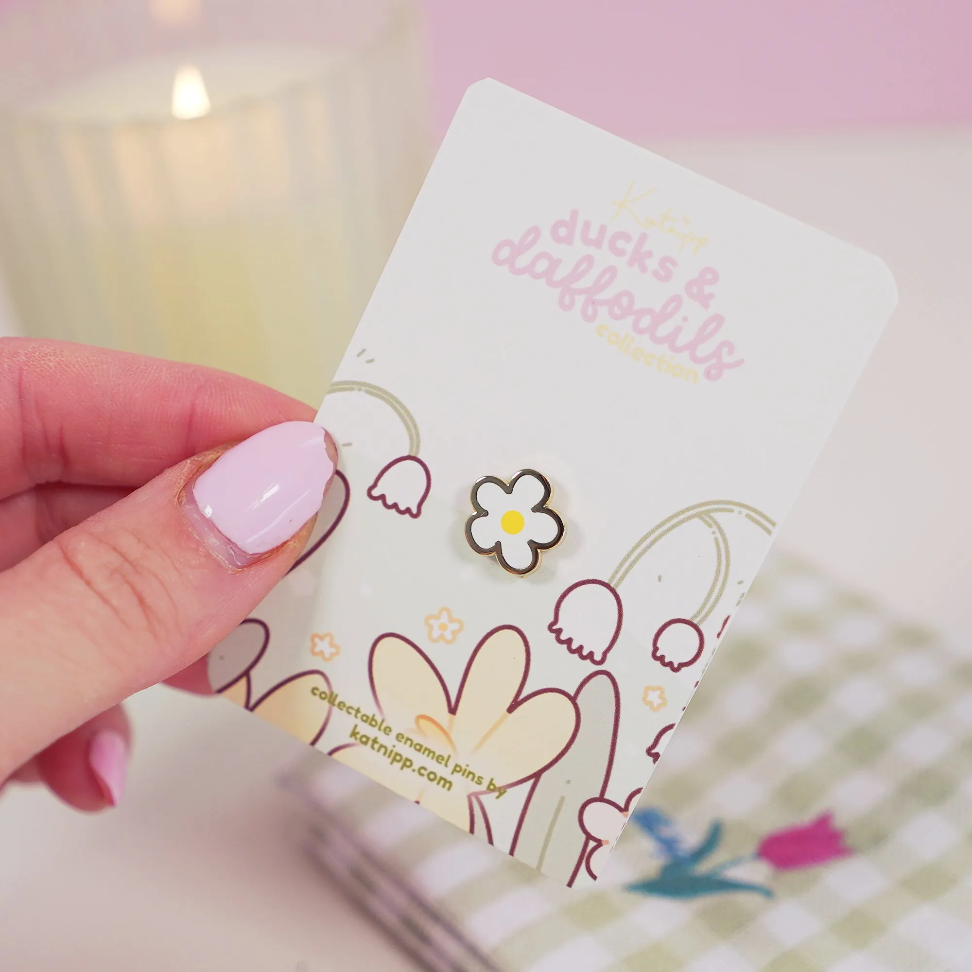 Mini White Daisy Flower Enamel Pin | Cute Kawaii Flower Pin | Spring Ducks & Daffodils Collection