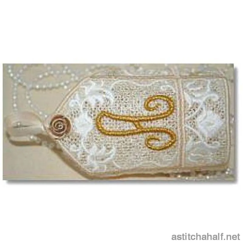 Wedding Gloves 02 Freestanding Lace