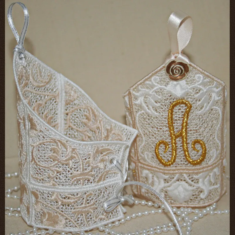 Wedding Gloves 02 Freestanding Lace